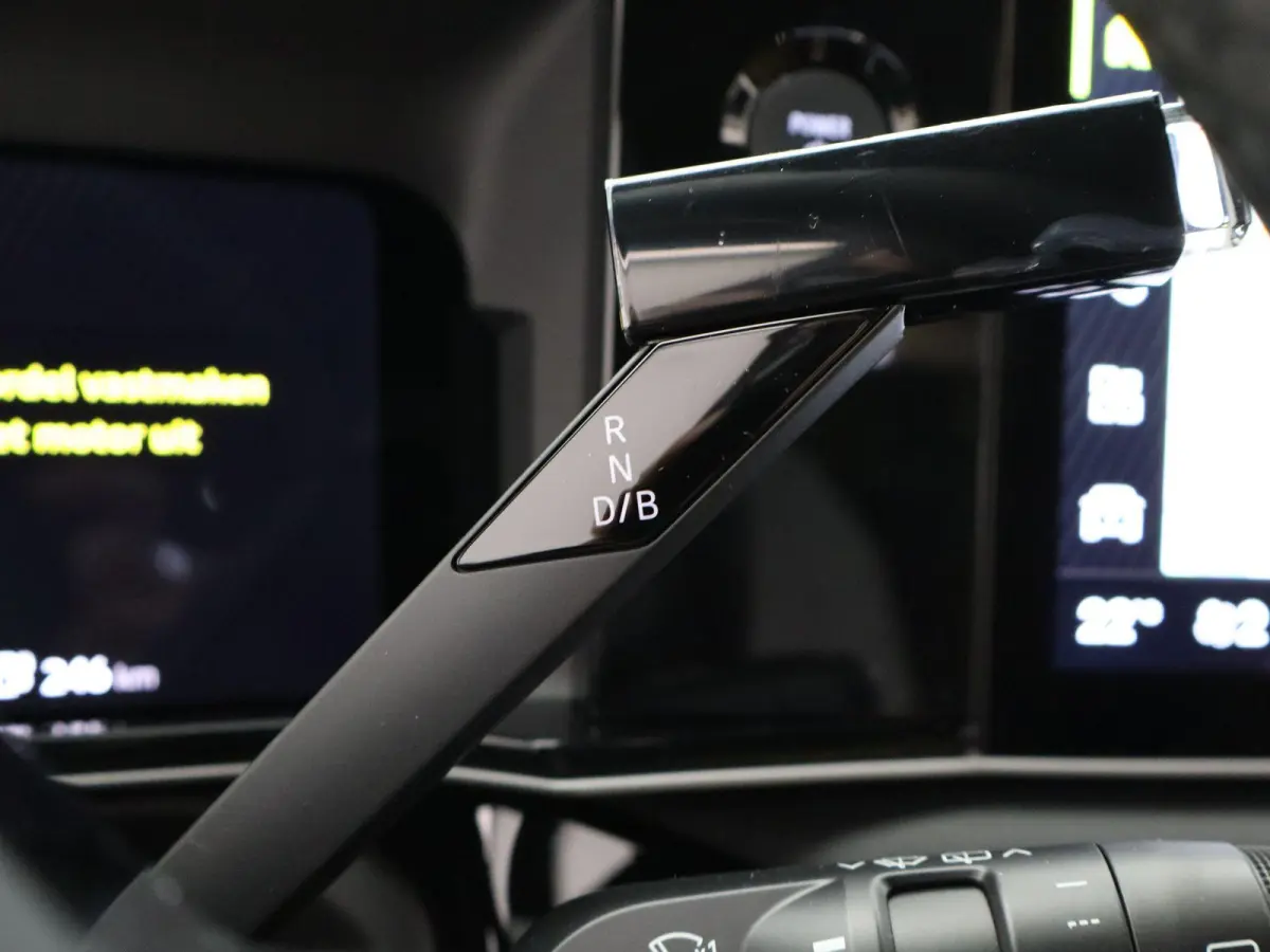 iconic cinq 150 pk comfort range | Harman Kardon | pack safety & advanced driving assist |