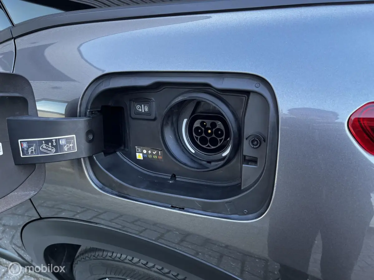 1.6 Plug-in Hybrid 225 Shine ACC Keyless All-in
