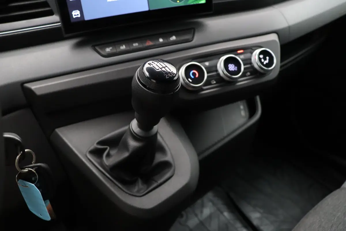 T35 2.0 dCi 130 L3H2 Advance | Airco | Handgeschakeld | Apple Carplay |