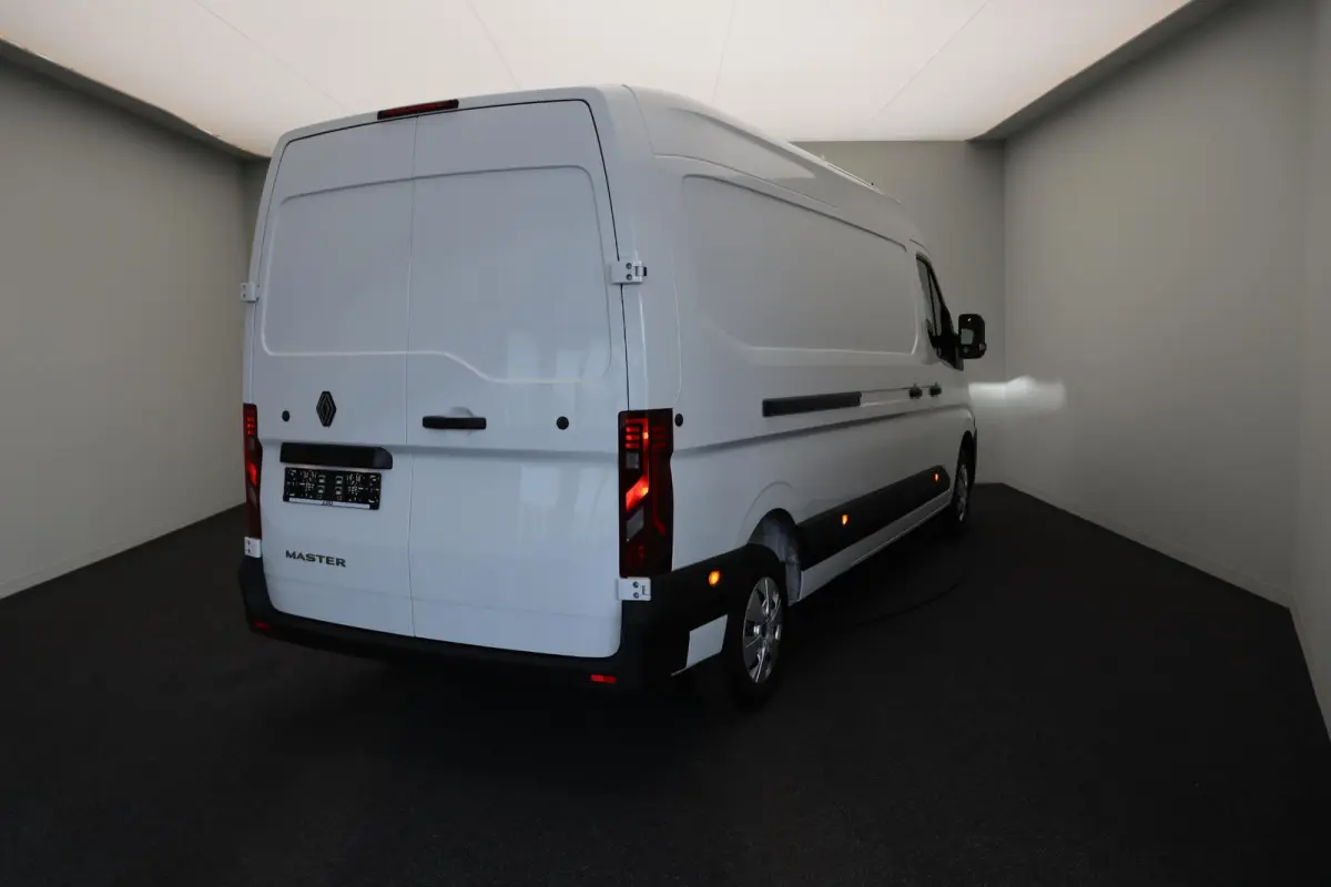 T35 2.0 dCi 130 L3H2 Advance | Airco | Handgeschakeld | Apple Carplay |