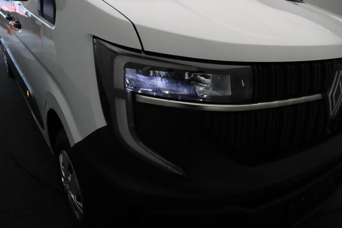 T35 2.0 dCi 130 L3H2 Advance | Airco | Handgeschakeld | Apple Carplay |