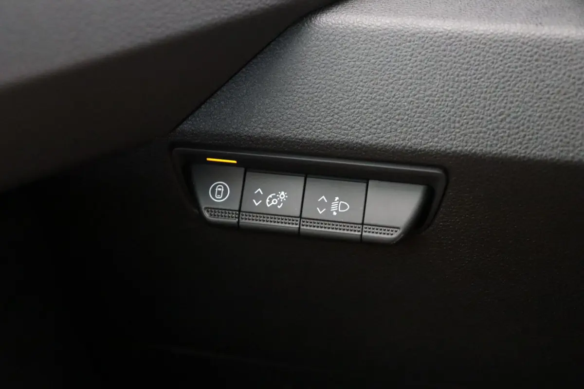 T35 2.0 dCi 130 L3H2 Advance | Airco | Handgeschakeld | Apple Carplay |