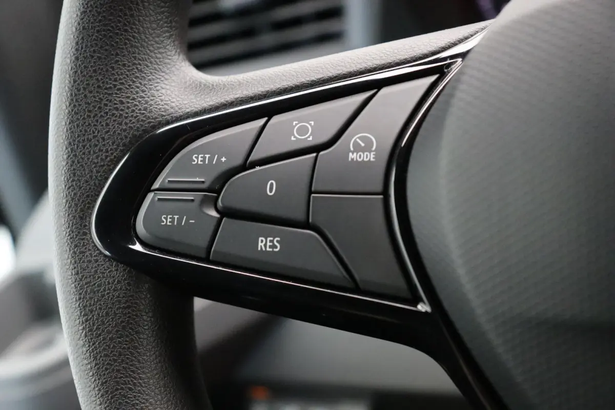 T35 2.0 dCi 130 L3H2 Advance | Airco | Handgeschakeld | Apple Carplay |