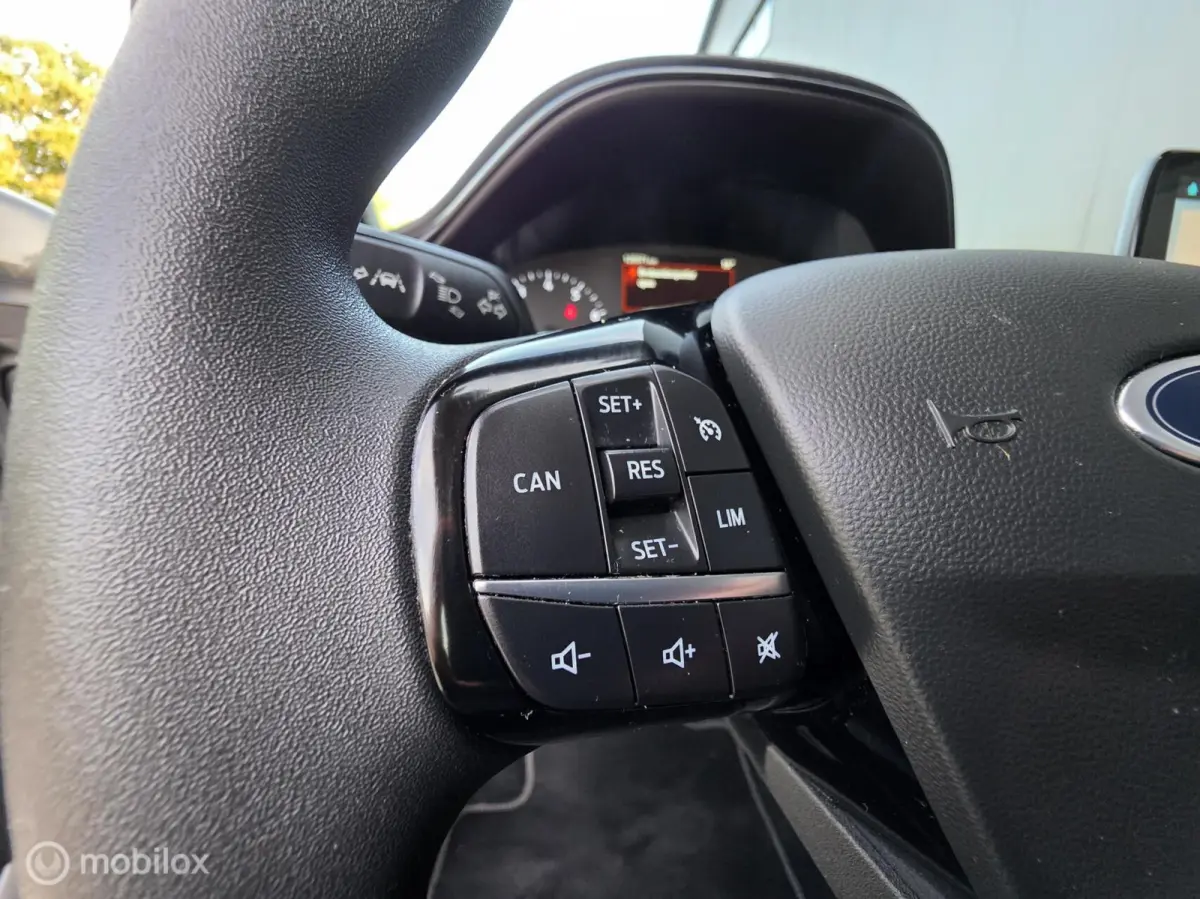 1.0 ECOBOOST 100PK CONNECTED | FACELIFT | 2022 |