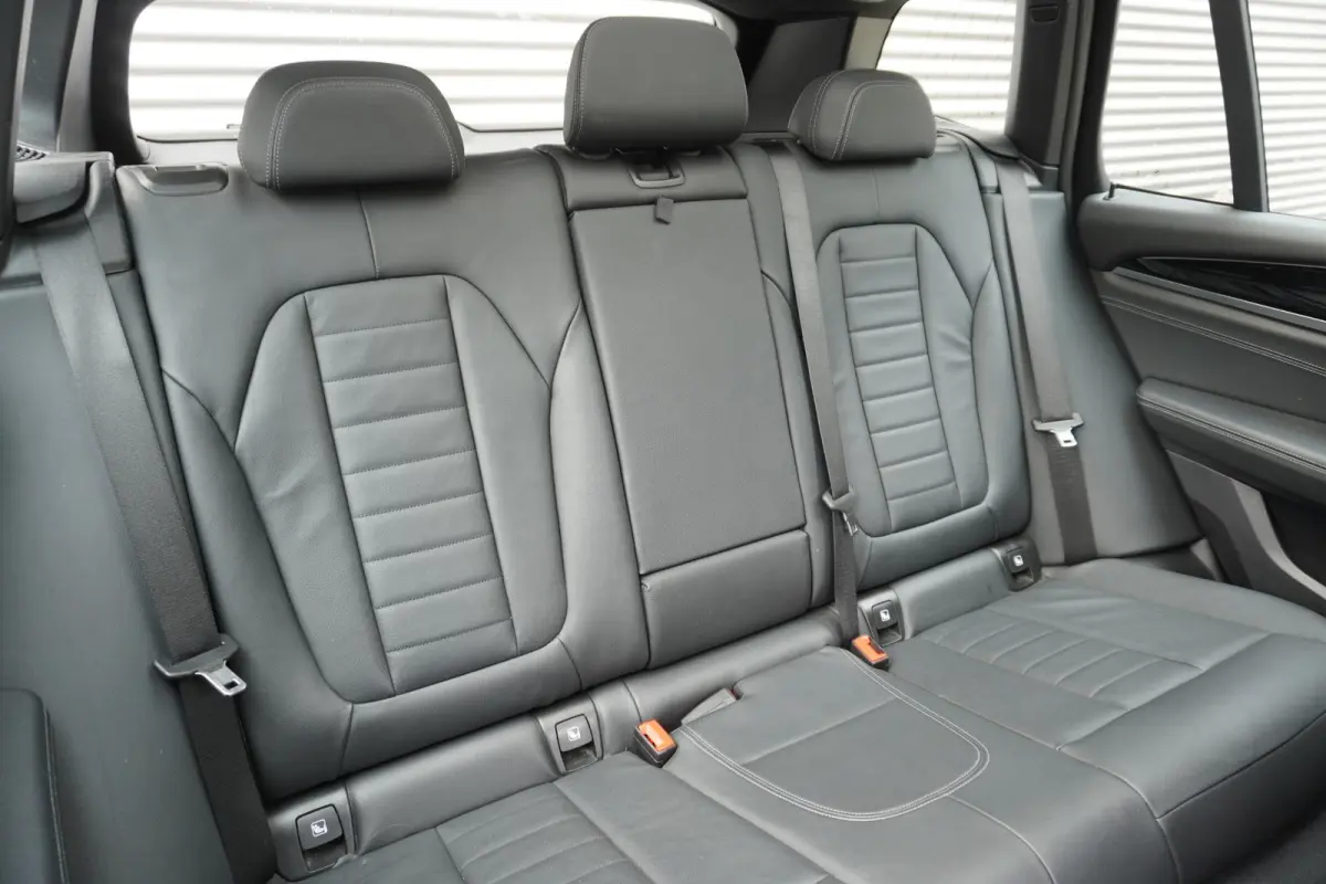 xDrive30e | High Executive | Trekhaak met elektrisch wegklapbare kogel | Achteruitrijcamera | Driving Assistant | HiFi System | Stuurwielrand Verwarmd |