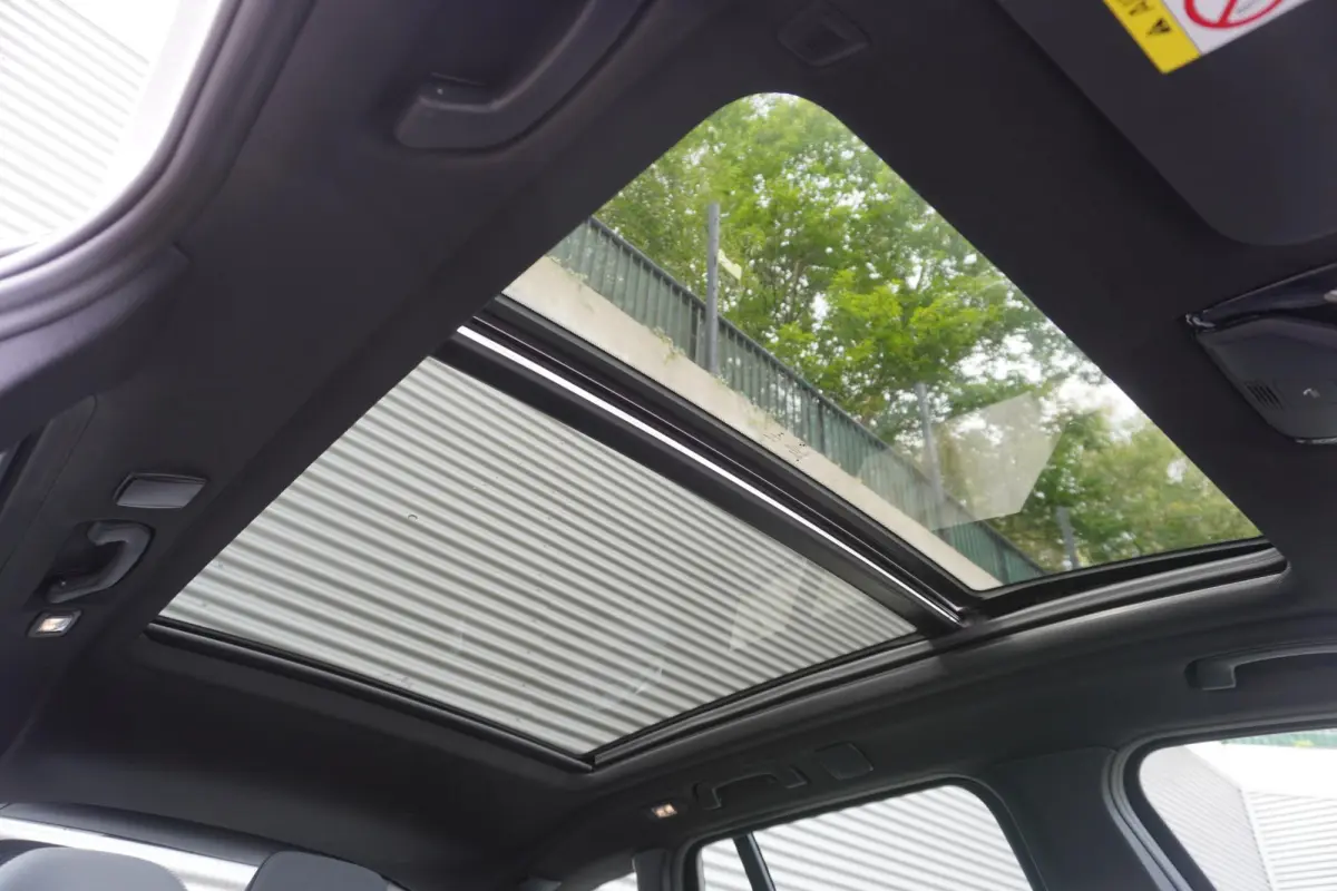 xDrive30e | High Executive | Trekhaak met elektrisch wegklapbare kogel | Achteruitrijcamera | Driving Assistant | HiFi System | Stuurwielrand Verwarmd |