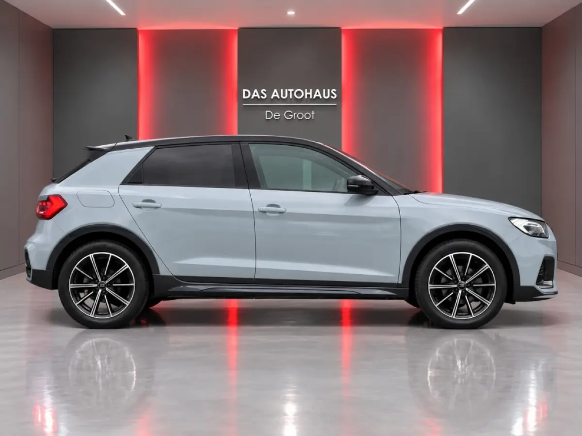 30 TFSI S-Tronic S-Line Black Edition | Leer | Navi | Camera | Cruise