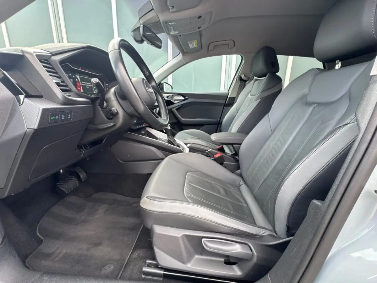 30 TFSI S-Tronic S-Line Black Edition | Leer | Navi | Camera | Cruise