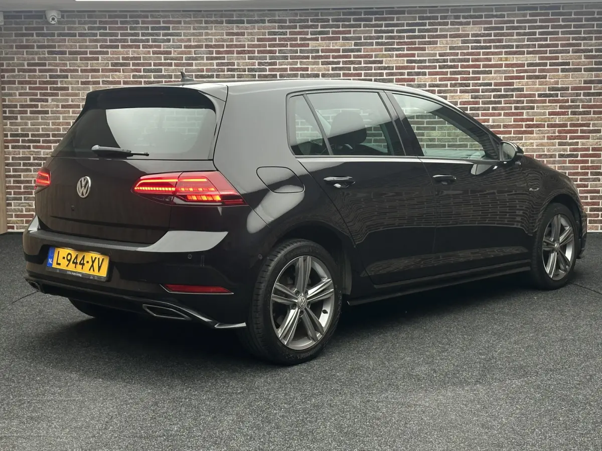 1.0 TSI Highline R-Line | Massage