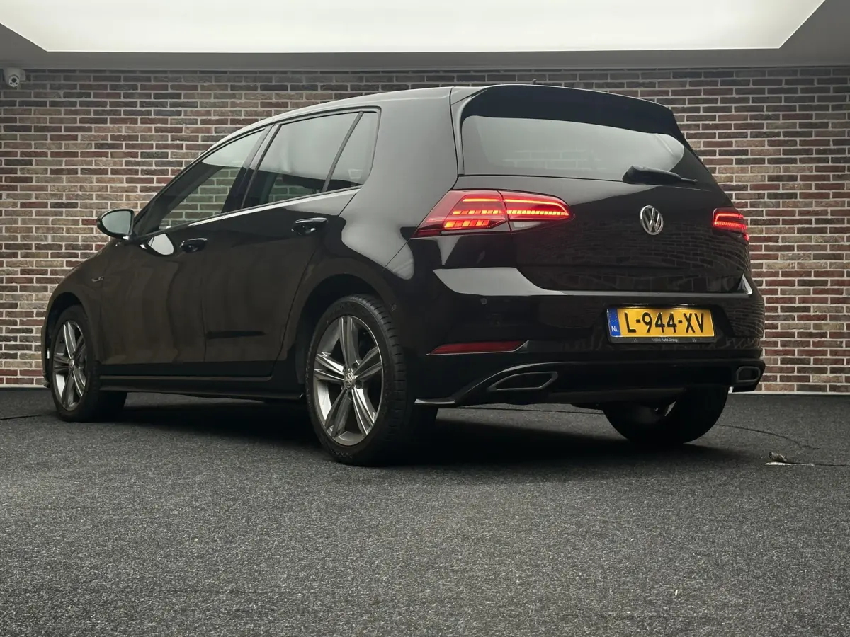1.0 TSI Highline R-Line | Massage
