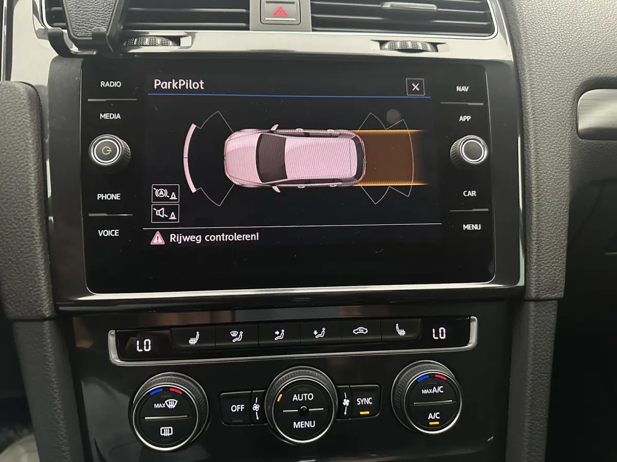 1.0 TSI Highline R-Line | Massage