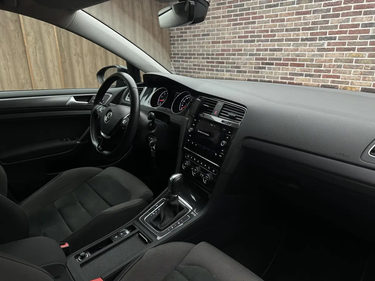 1.0 TSI Highline R-Line | Massage