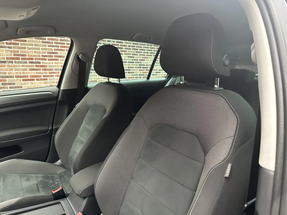 1.0 TSI Highline R-Line | Massage