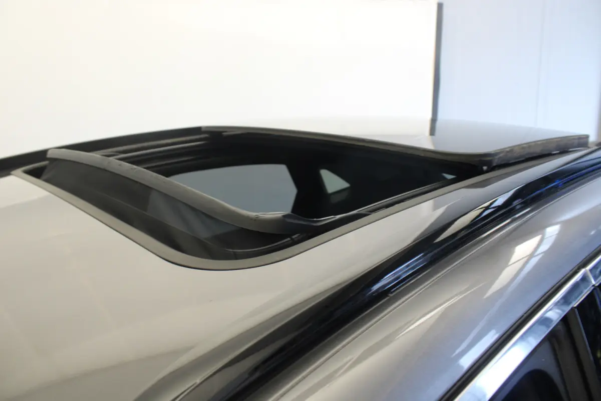 E-Tense 4x4 Performance Line