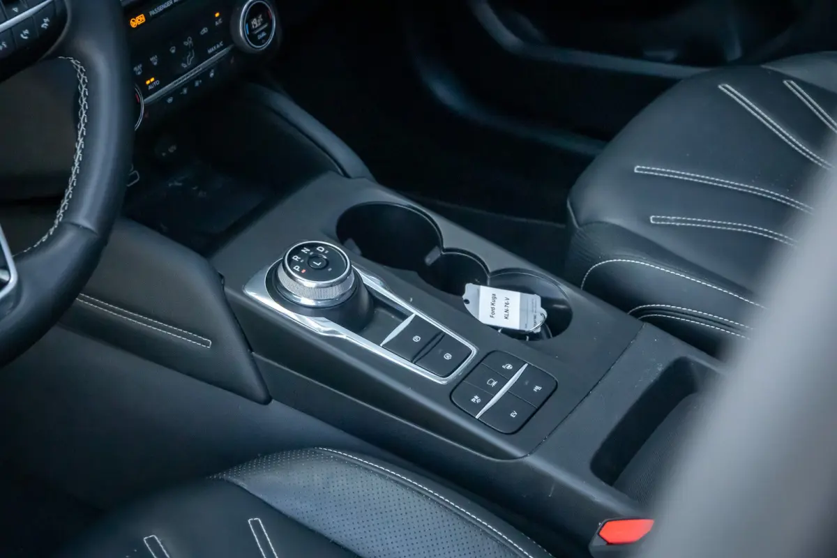 2.5 PHEV Vignale | 100 % dealer o.h. | Trekhaak | Panoramadak | Adaptieve cruise | Head-up display | B&O Audio | Winter-pack | Memory-seat | Dodehoek detectie