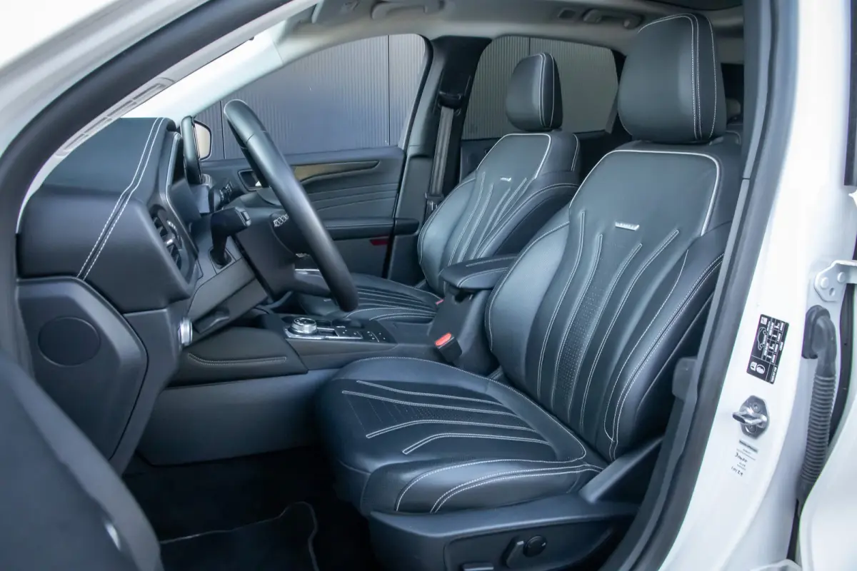 2.5 PHEV Vignale | 100 % dealer o.h. | Trekhaak | Panoramadak | Adaptieve cruise | Head-up display | B&O Audio | Winter-pack | Memory-seat | Dodehoek detectie