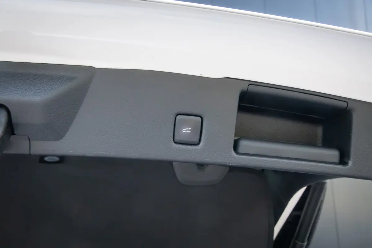 2.5 PHEV Vignale | 100 % dealer o.h. | Trekhaak | Panoramadak | Adaptieve cruise | Head-up display | B&O Audio | Winter-pack | Memory-seat | Dodehoek detectie