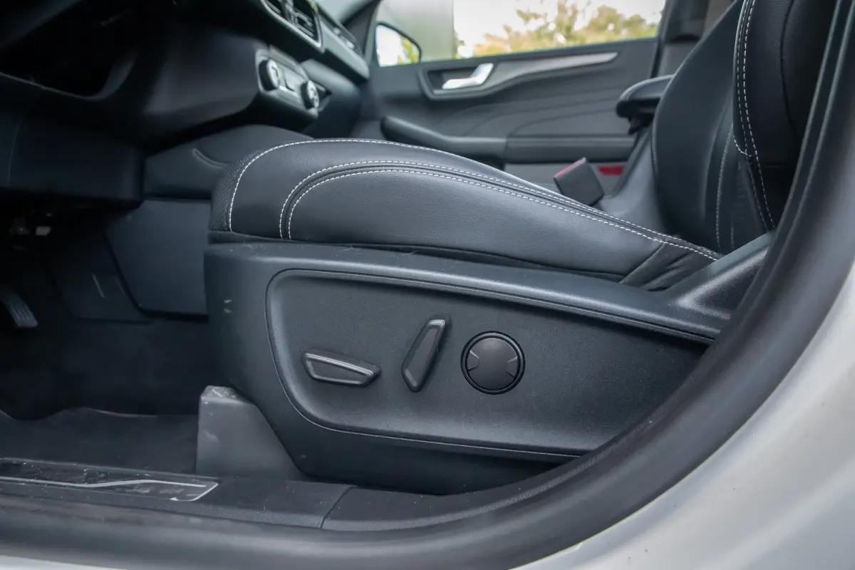 2.5 PHEV Vignale | 100 % dealer o.h. | Trekhaak | Panoramadak | Adaptieve cruise | Head-up display | B&O Audio | Winter-pack | Memory-seat | Dodehoek detectie