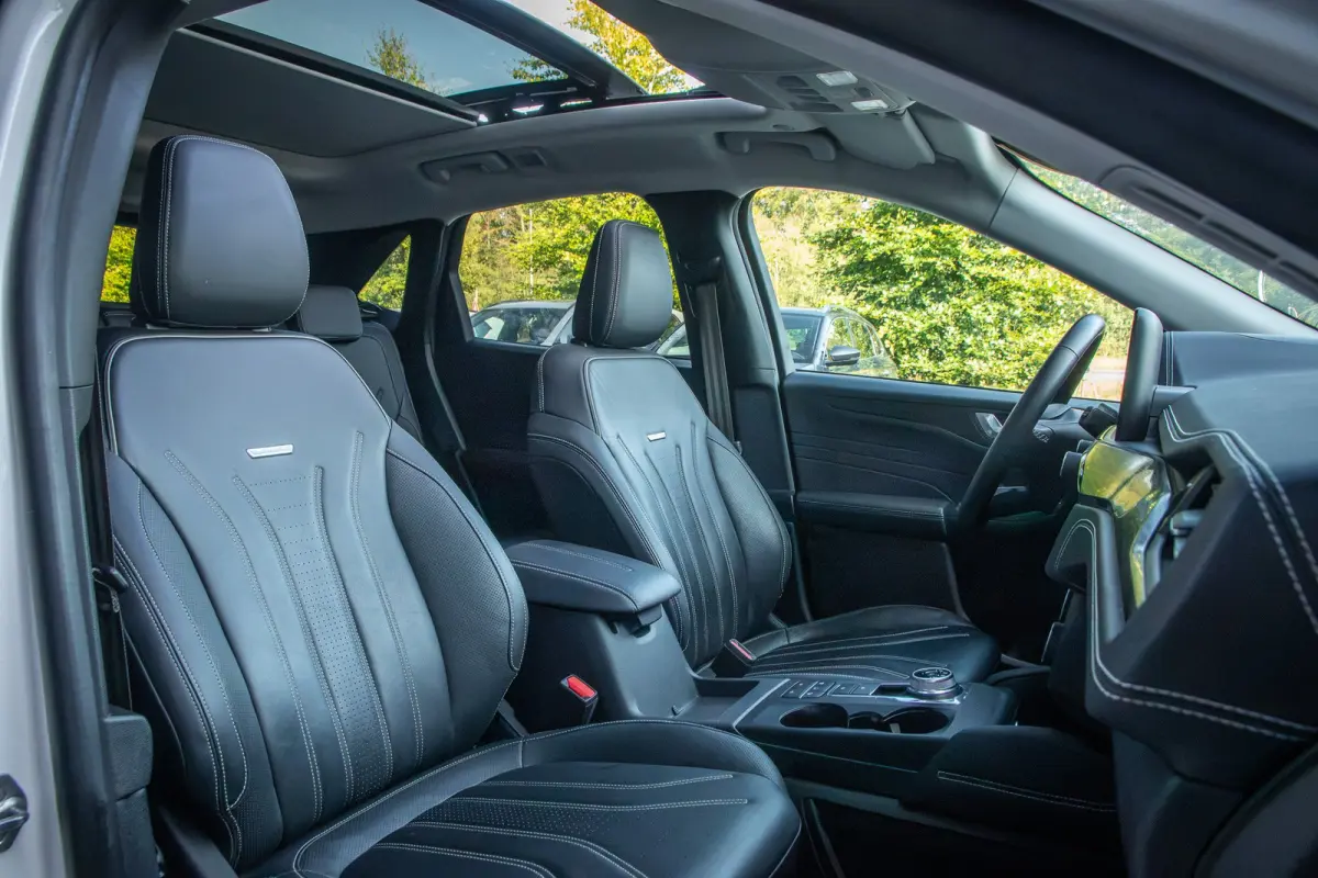 2.5 PHEV Vignale | 100 % dealer o.h. | Trekhaak | Panoramadak | Adaptieve cruise | Head-up display | B&O Audio | Winter-pack | Memory-seat | Dodehoek detectie