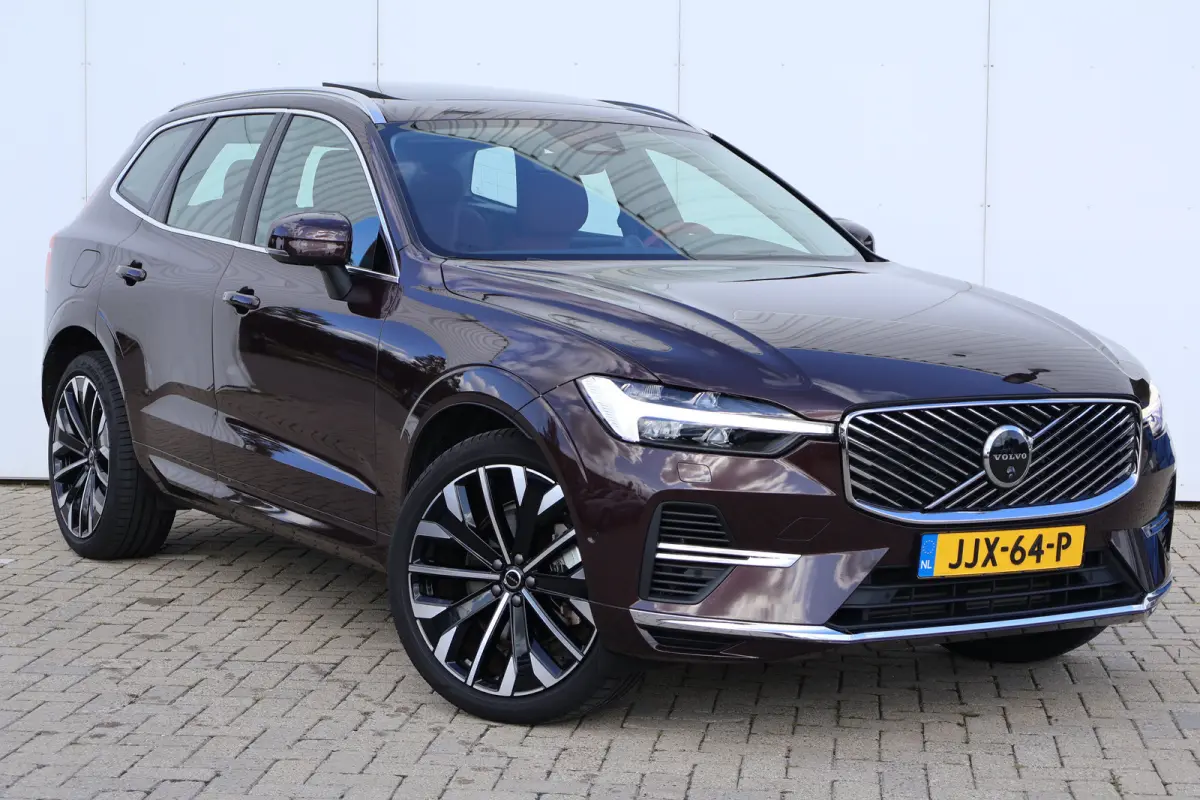 T8 Ultra Exec. Ed. | Rood Leder! | B&W | Luchtvering | Pano | UNIEK!! | GeenImport!