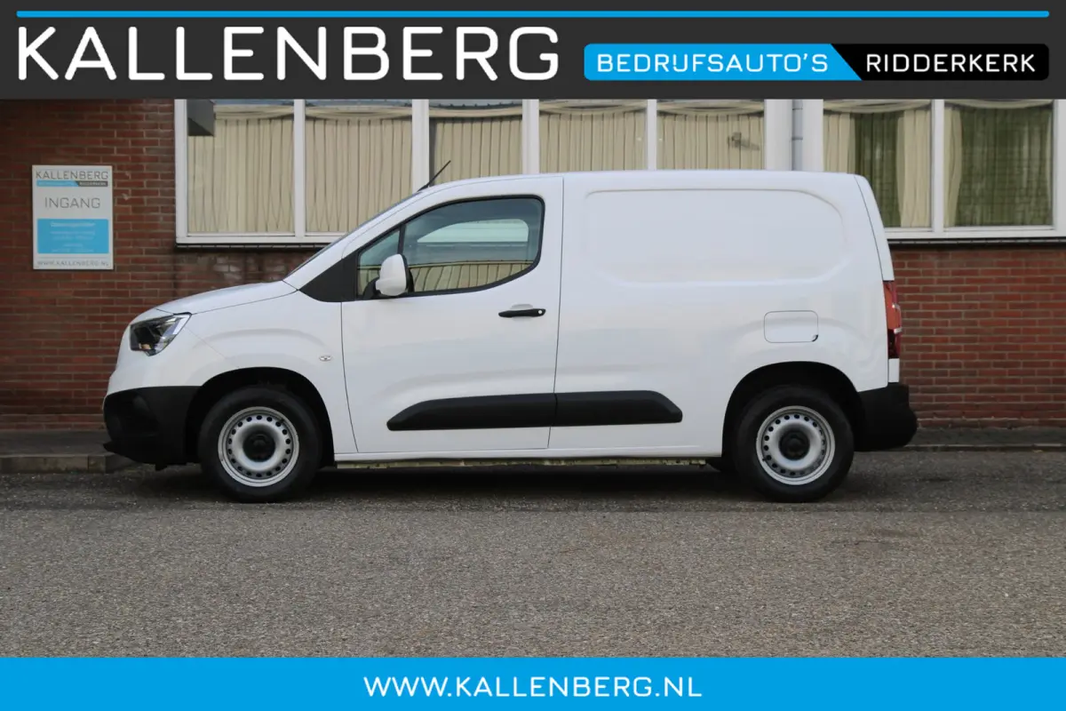 1.5D 102Pk Edition / Navi / Carplay / Multi stuur