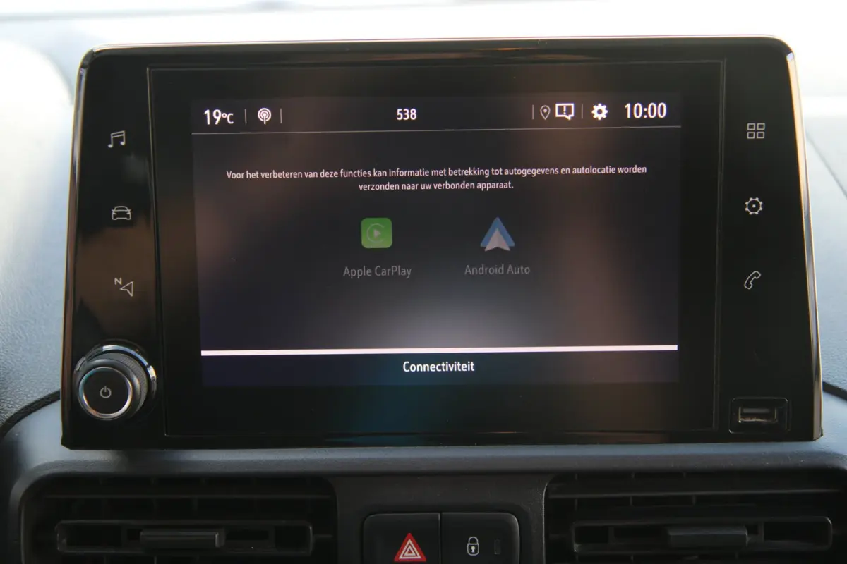 1.5D 102Pk Edition / Navi / Carplay / Multi stuur