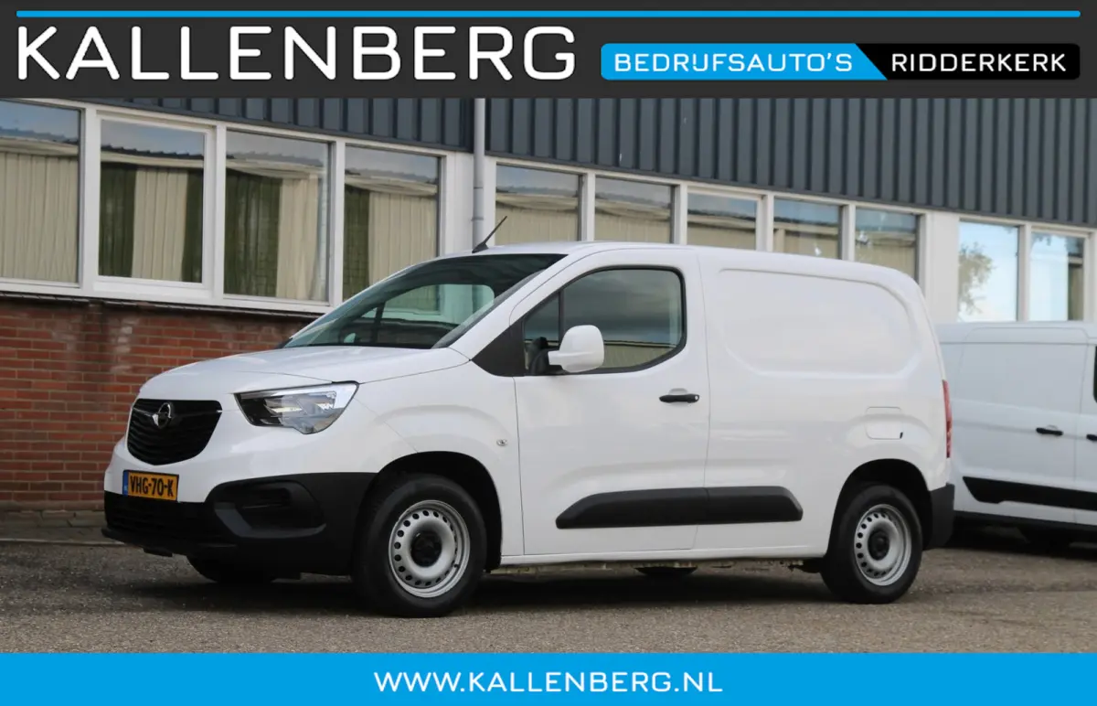 1.5D 102Pk Edition / Navi / Carplay / Multi stuur