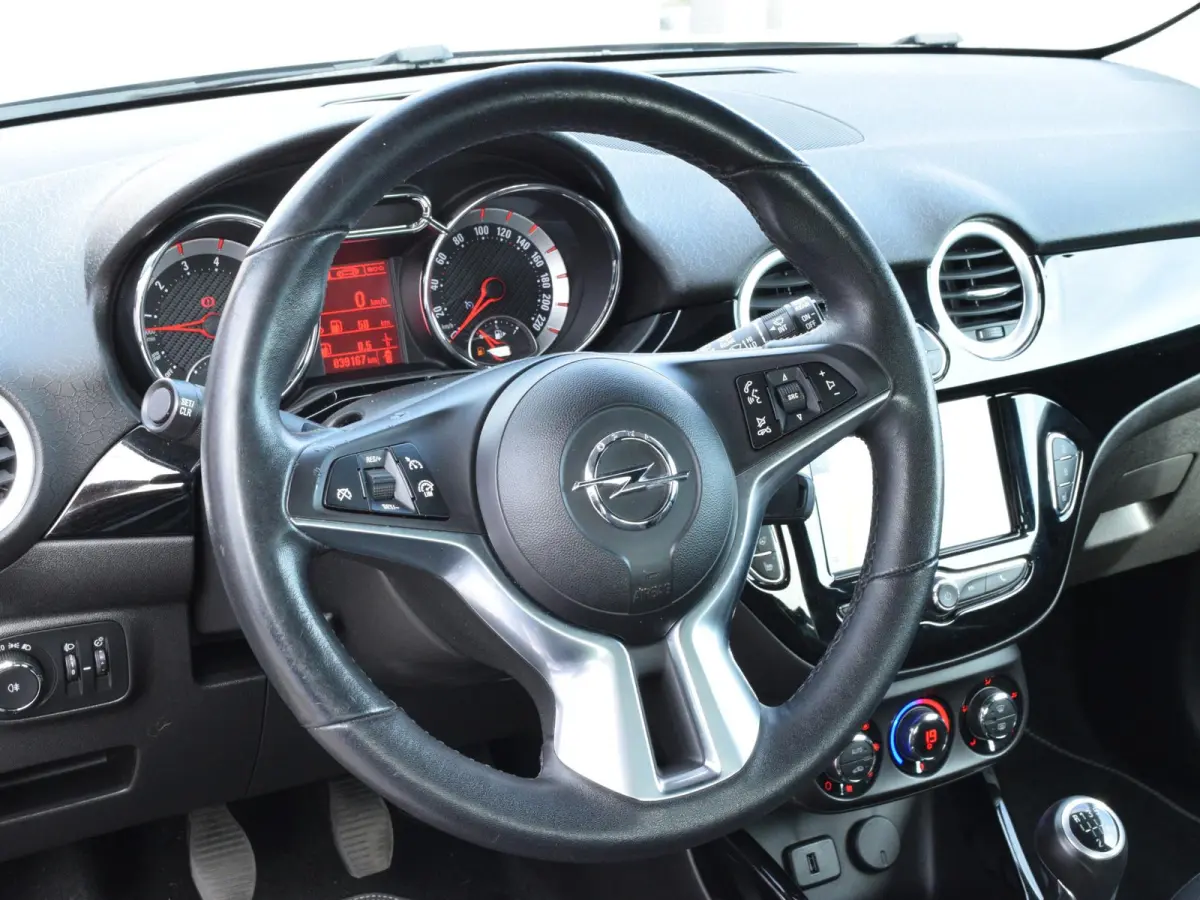 1.0 Turbo Rocks BlitZ | 90 PK | STOELVERWARMING | STUURVERWARMING | NAVI | CARPLAY | CLIMATE CONTROL | 39.166 KM!