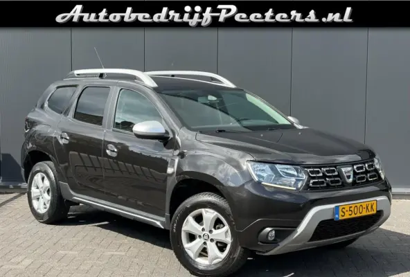 1.6 Comfort Navi Cruise Camera PDC Hoge instap 4-Seizoensbanden