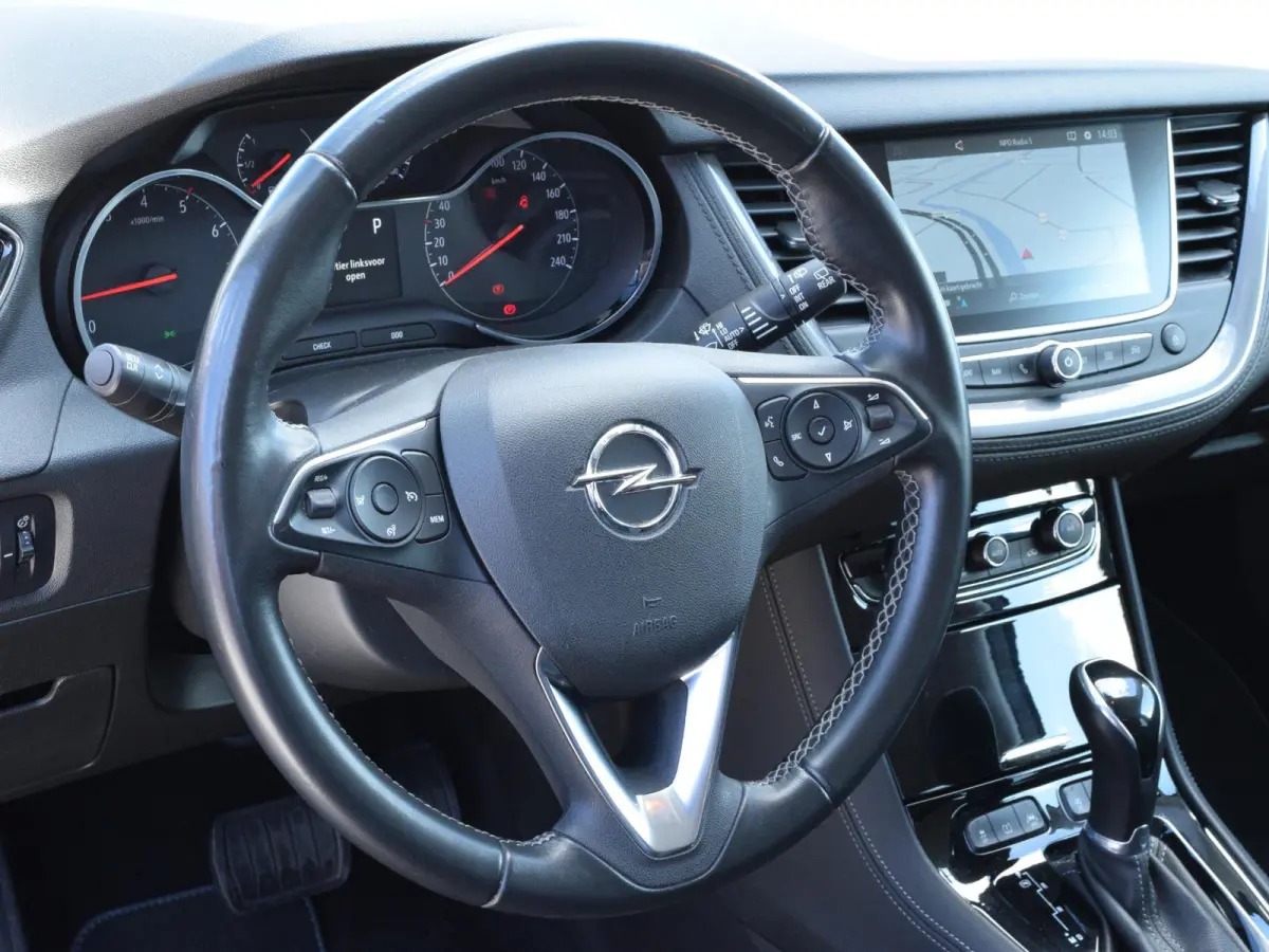 1.2 Turbo Innovation | AUTOMAAT | 130 PK | TREKHAAK | PARKEERSENSOREN MET CAMERA | CLIMATE CONTROL | NAVI | 53.544 KM