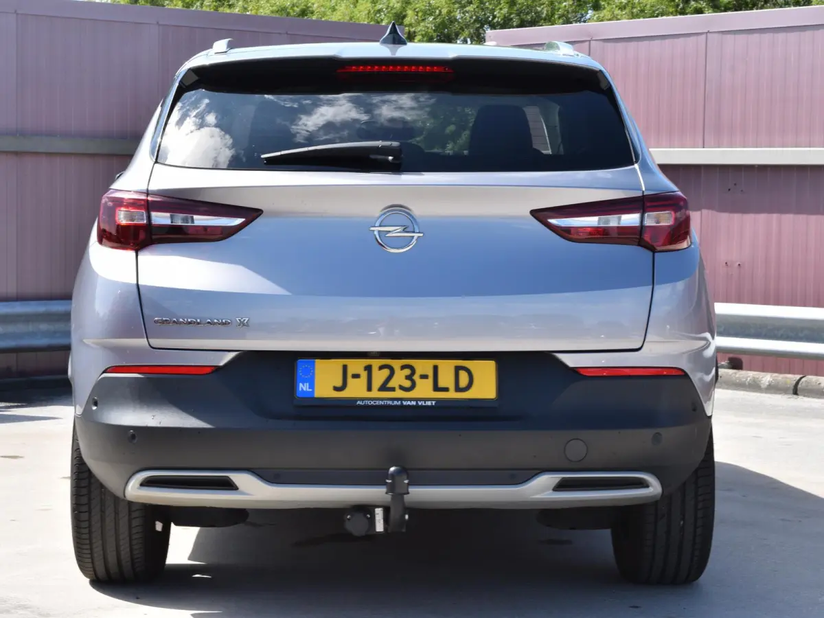 1.2 Turbo Innovation | AUTOMAAT | 130 PK | TREKHAAK | PARKEERSENSOREN MET CAMERA | CLIMATE CONTROL | NAVI | 53.544 KM