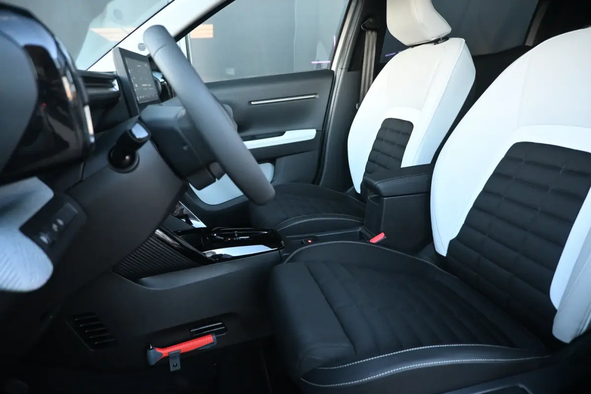 Max 113pk Extended Range 54 kWh DEMO-DEAL! Tot 8 jaar Garantie! | Navi by App | Full Led | Elektr. Ramen Voor & Achter | Cruise control | DAB | Comfort stoelen |