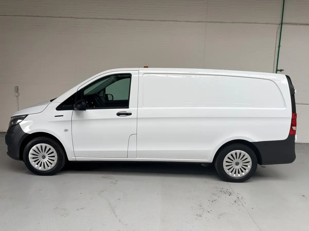 Elektrisch Servicewagen Automaat Lang 66 kWh L2H1 3 Persoons BOTT Inrichting RIJKLAARPRIJS!
