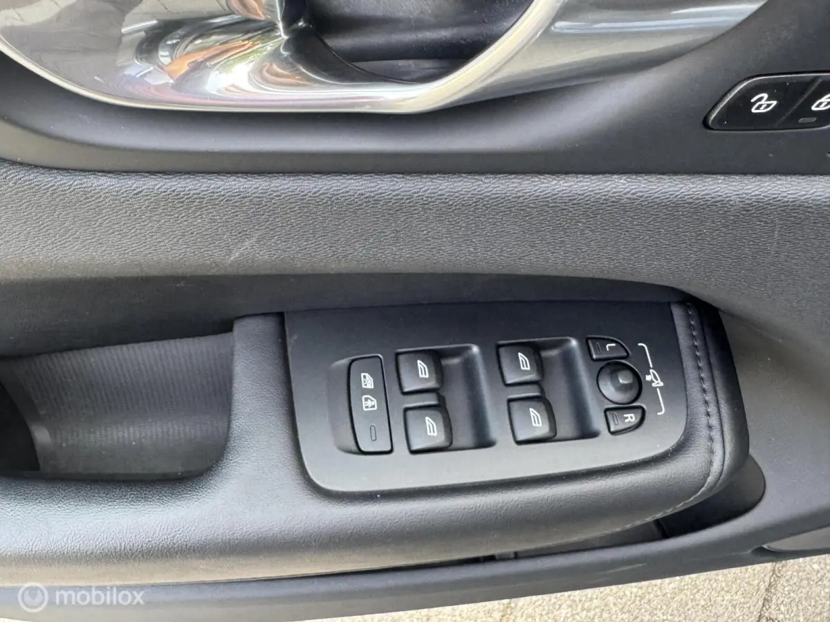 2.0 T6 Plug-in hybrid AWD Plus Bright