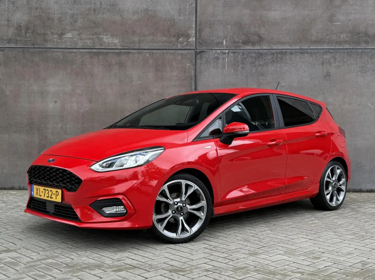 1.0 EcoBoost ST-Line | CarPlay | Winterpakket | Stoel/Stuurverwarming | Dealer onderhouden | Navigatie |