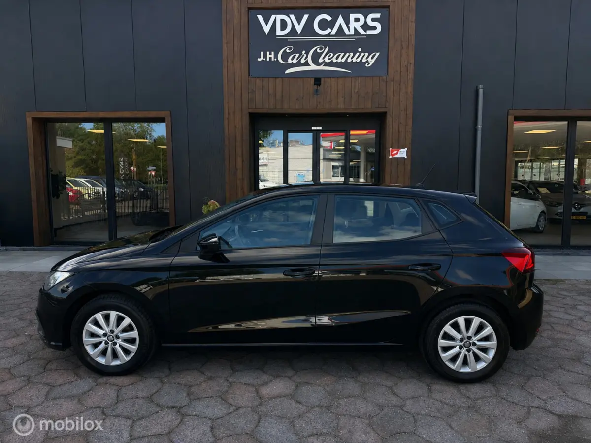 1.0TSI Style | Clima | Cruise | A-Camera | LED | LMV