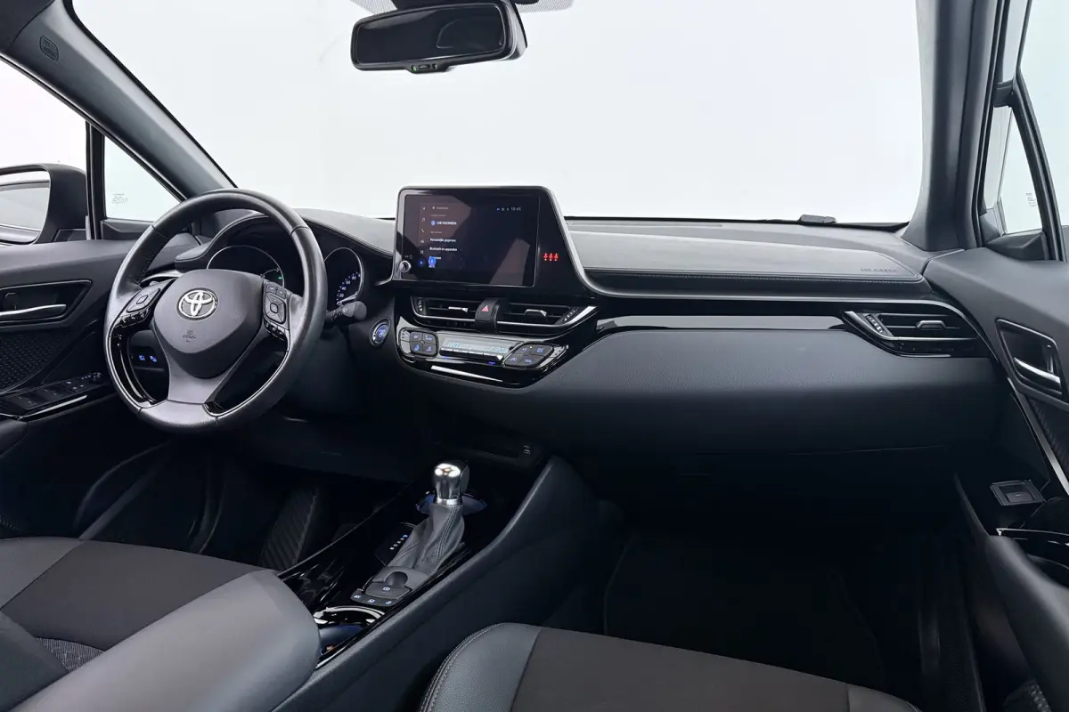 1.8 Hybrid Team D | Trekhaak | 43.000 KM! | Volledig Ond. | Stoelverwarming | Climate Control | CarPlay | Camera | PDC