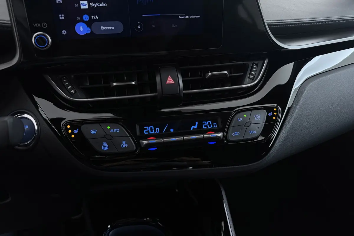 1.8 Hybrid Team D | Trekhaak | 43.000 KM! | Volledig Ond. | Stoelverwarming | Climate Control | CarPlay | Camera | PDC