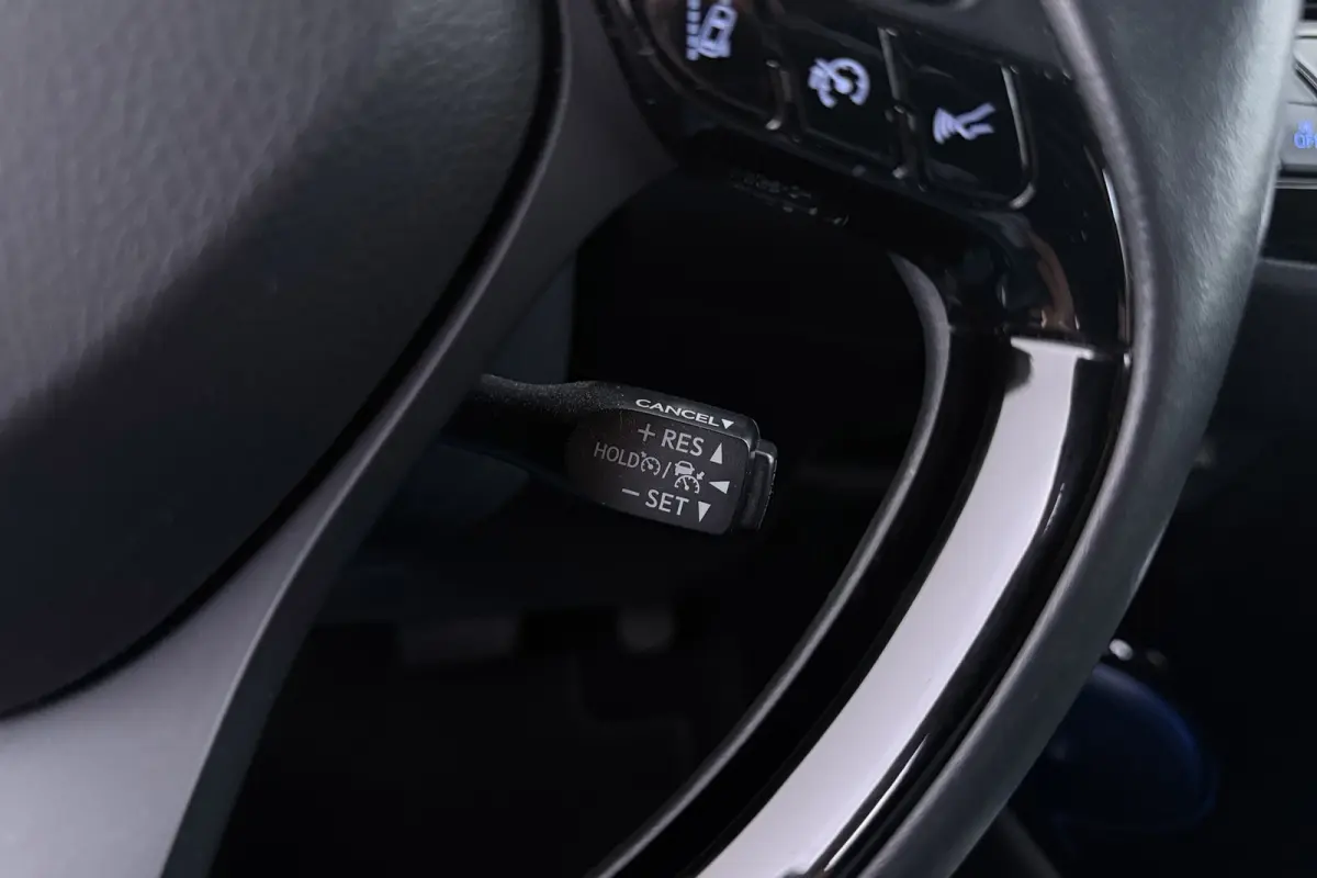 1.8 Hybrid Team D | Trekhaak | 43.000 KM! | Volledig Ond. | Stoelverwarming | Climate Control | CarPlay | Camera | PDC