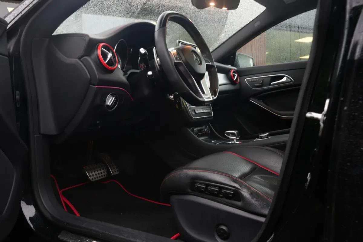 AMG 45 4MATIC Schaalstoelen Panoramadak Harman/Kardon Adapt. Cruise Camera Memory