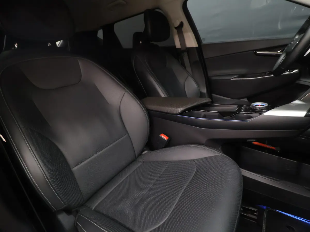 Plus 77.4 kWh [SOH 100%, MEMORY SEATS, APPLE CARPLAY, ANDROID AUTO, MERIDIAN SURROUND, SFEERVERLICHTING, STUURVERWARMING, STOELVERWARMING V+A, STOELVENTILATIE, ADAPTIVE CRUISE, CAMERA, CLIMA