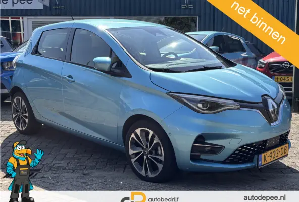 R135 Intens 52 kWh incl. accu GARANTIE/KOOPACCU SOH 92%/CRUISE/CLIMA/CARPLAY/PARKEERSENS. V+A/CAMERA/LICHTMETAAL rijklaarprijs!