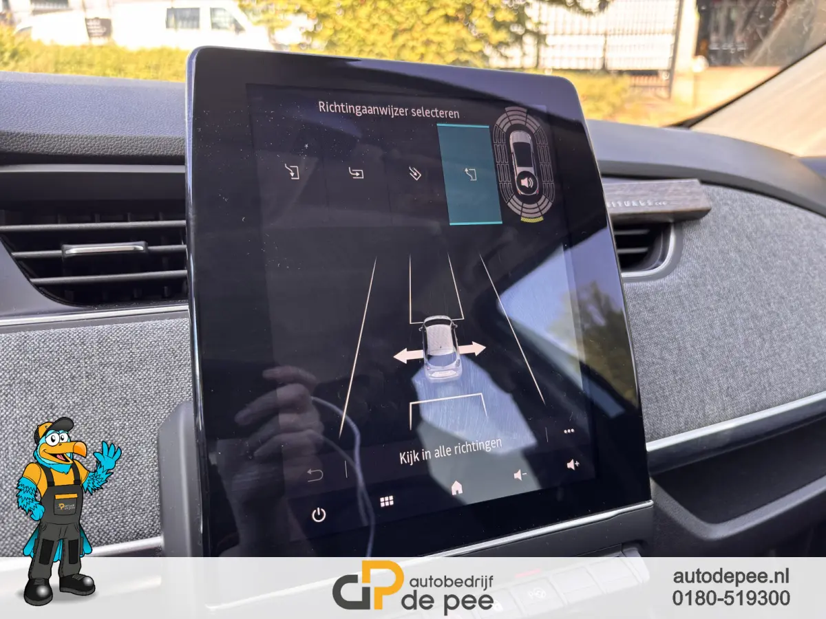 R135 Intens 52 kWh incl. accu GARANTIE/KOOPACCU SOH 92%/CRUISE/CLIMA/CARPLAY/PARKEERSENS. V+A/CAMERA/LICHTMETAAL rijklaarprijs!