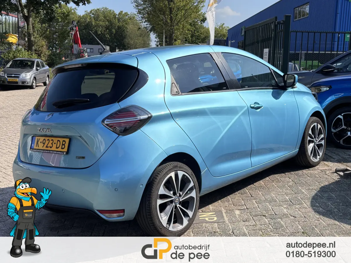 R135 Intens 52 kWh GARANTIE/SOH 92%/HUURACCU/CRUISE/CLIMA/CARPLAY/PARKEERSENS. V+A/CAMERA/LICHTMETAAL rijklaarprijs!