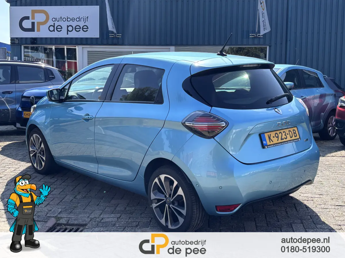 R135 Intens 52 kWh GARANTIE/SOH 92%/HUURACCU/CRUISE/CLIMA/CARPLAY/PARKEERSENS. V+A/CAMERA/LICHTMETAAL rijklaarprijs!