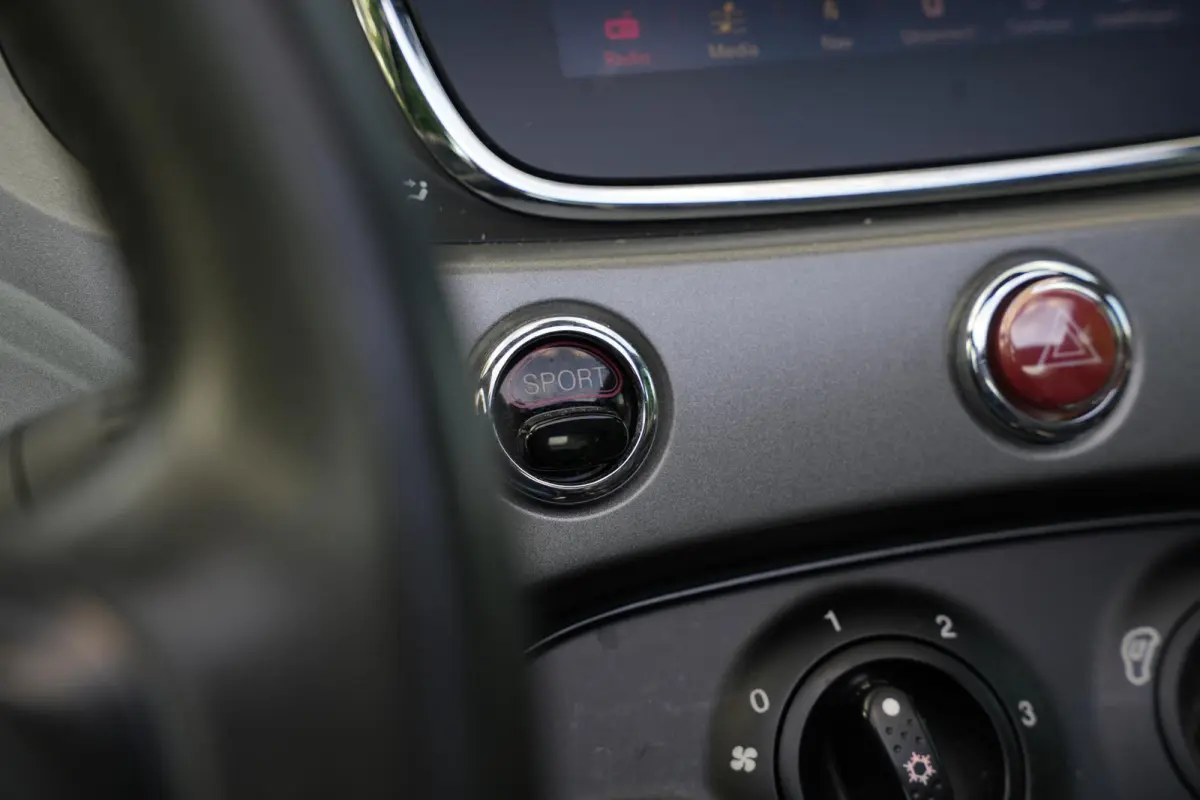 0.9 TwinAir Turbo Cabrio Leer Cruise Control Airco DAB+