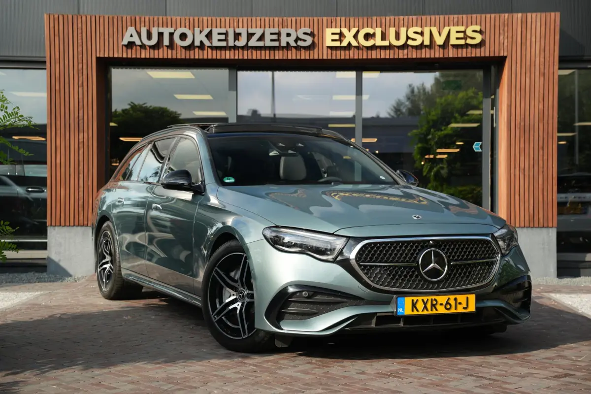 300 e Business Solution AMG Panoramadak DIGITAL LIGHT 360 Camera Adapt. Cruise Memory Trekhaak