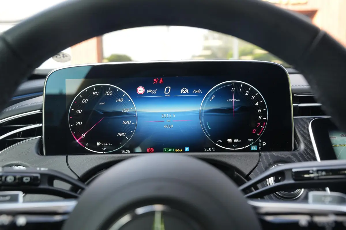 300 e Business Solution AMG Panoramadak DIGITAL LIGHT 360 Camera Adapt. Cruise Memory Trekhaak