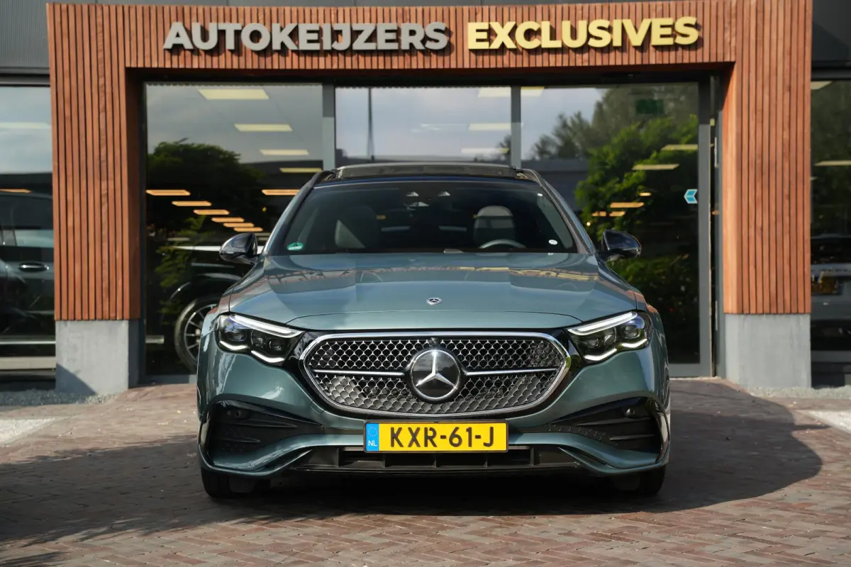 300 e Business Solution AMG Panoramadak DIGITAL LIGHT 360 Camera Adapt. Cruise Memory Trekhaak