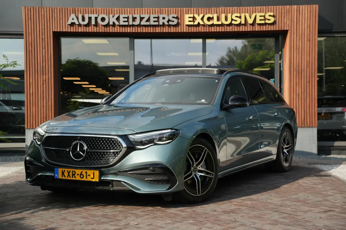 300 e Business Solution AMG Panoramadak DIGITAL LIGHT 360 Camera Adapt. Cruise Memory Trekhaak